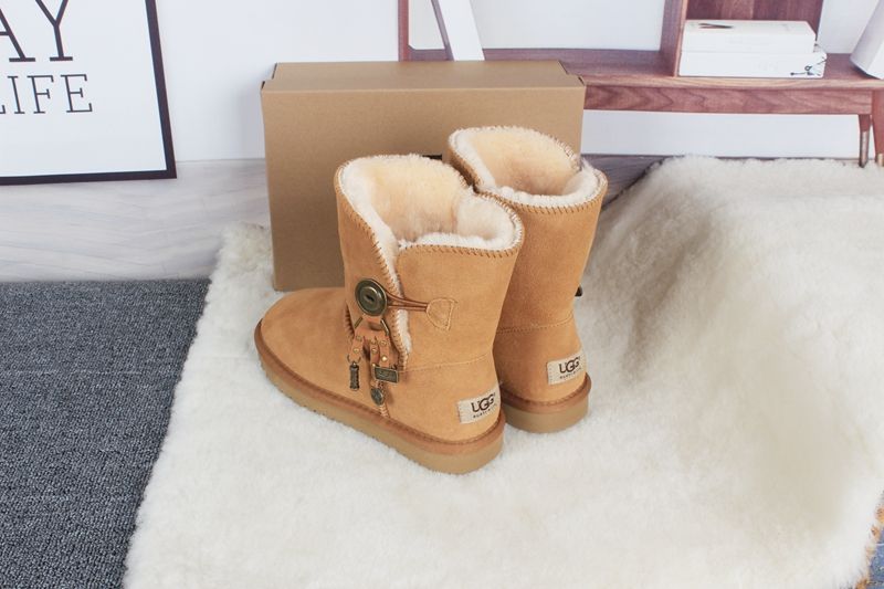 STIVALETTI IN SHEARLING - Image 37