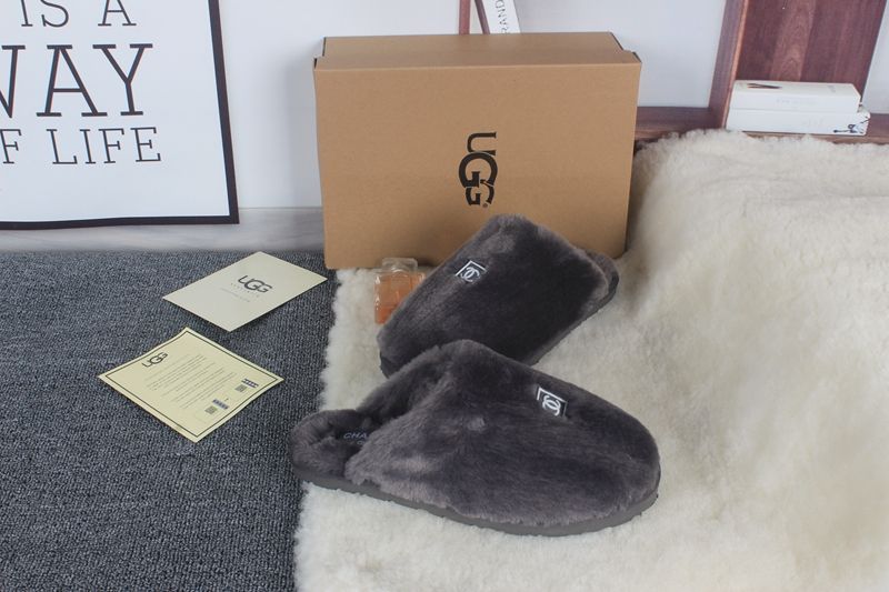 STIVALETTI IN SHEARLING - Image 24
