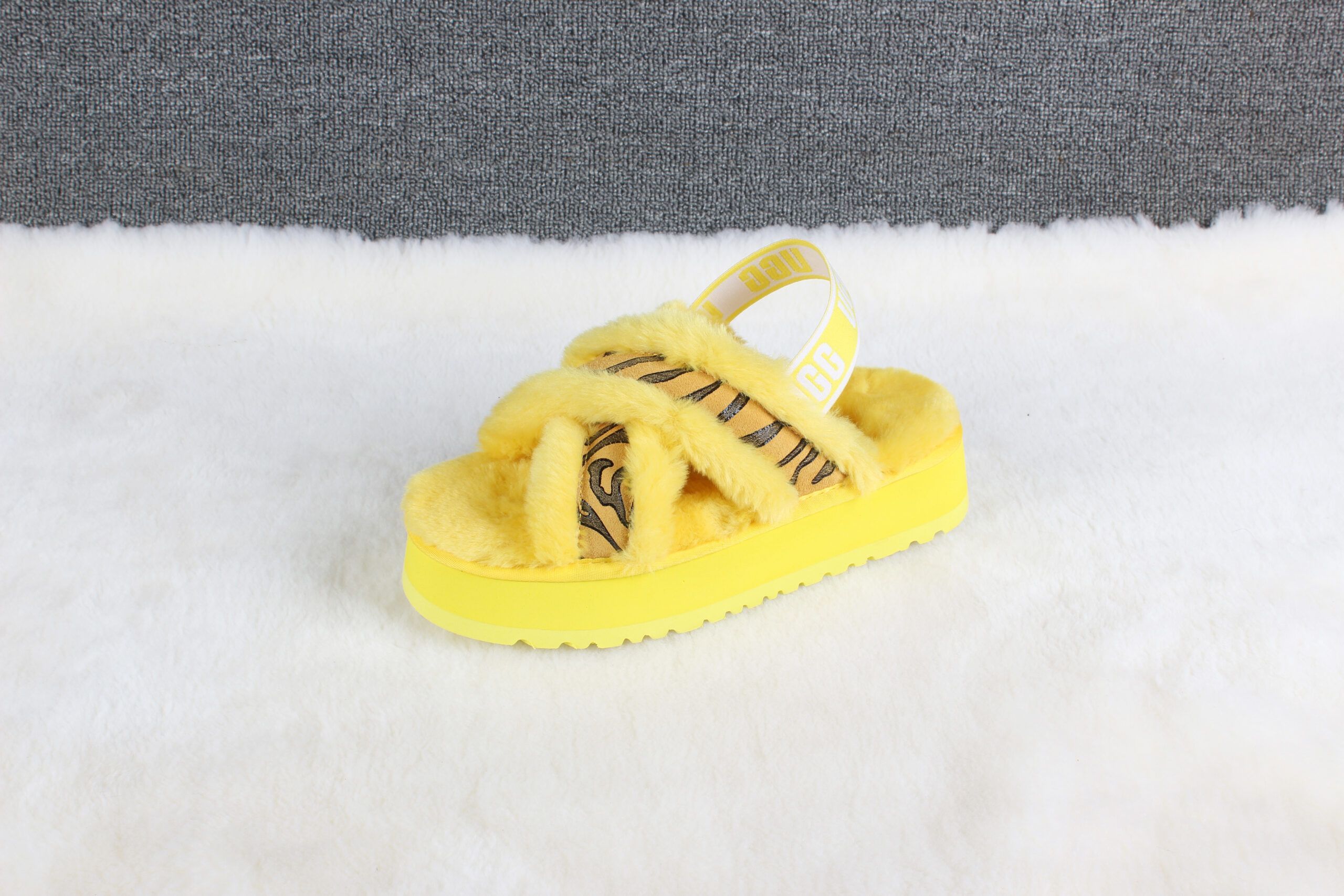 STIVALETTI IN SHEARLING - Image 38