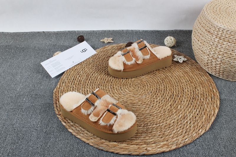 STIVALETTI IN SHEARLING - Image 17