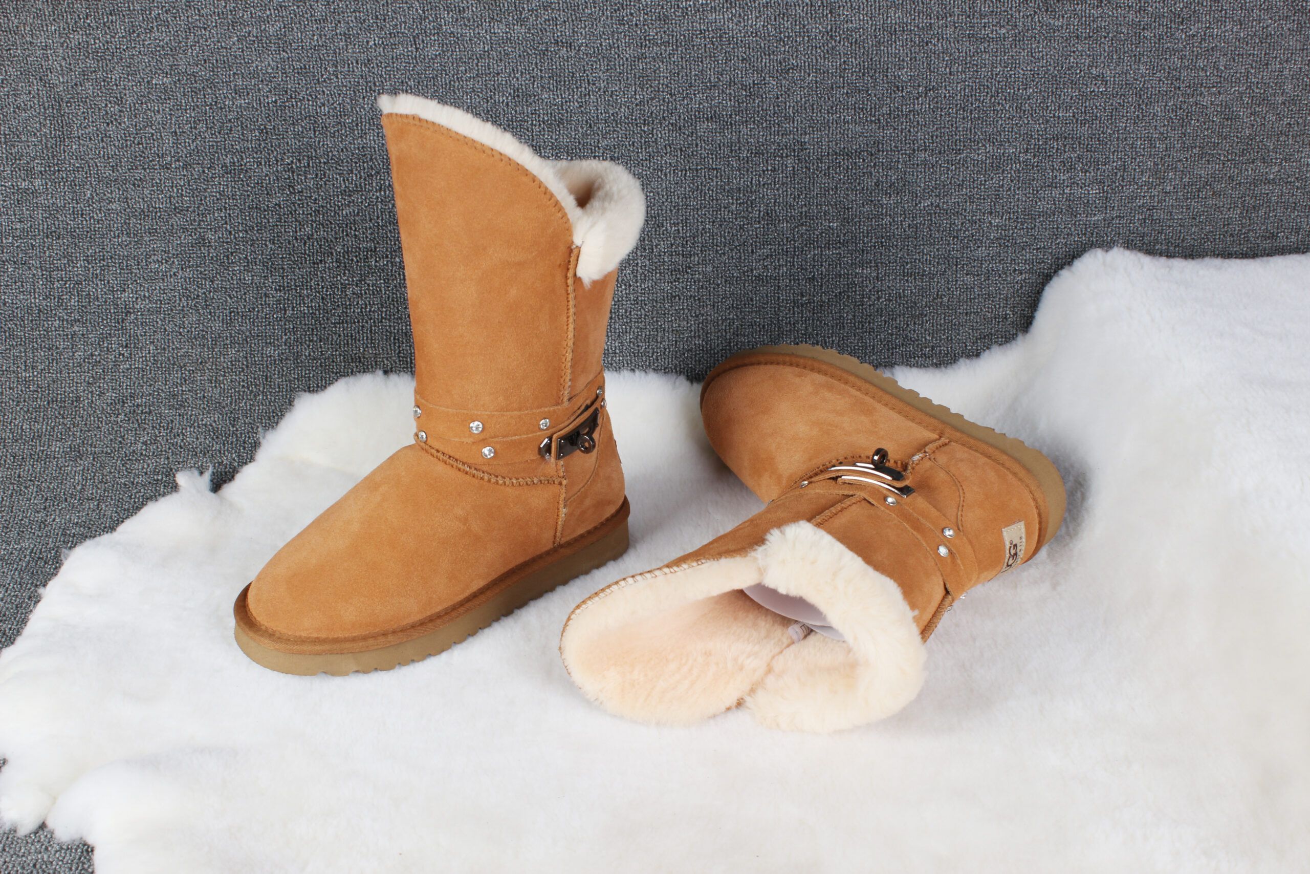 STIVALETTI IN SHEARLING - Image 18