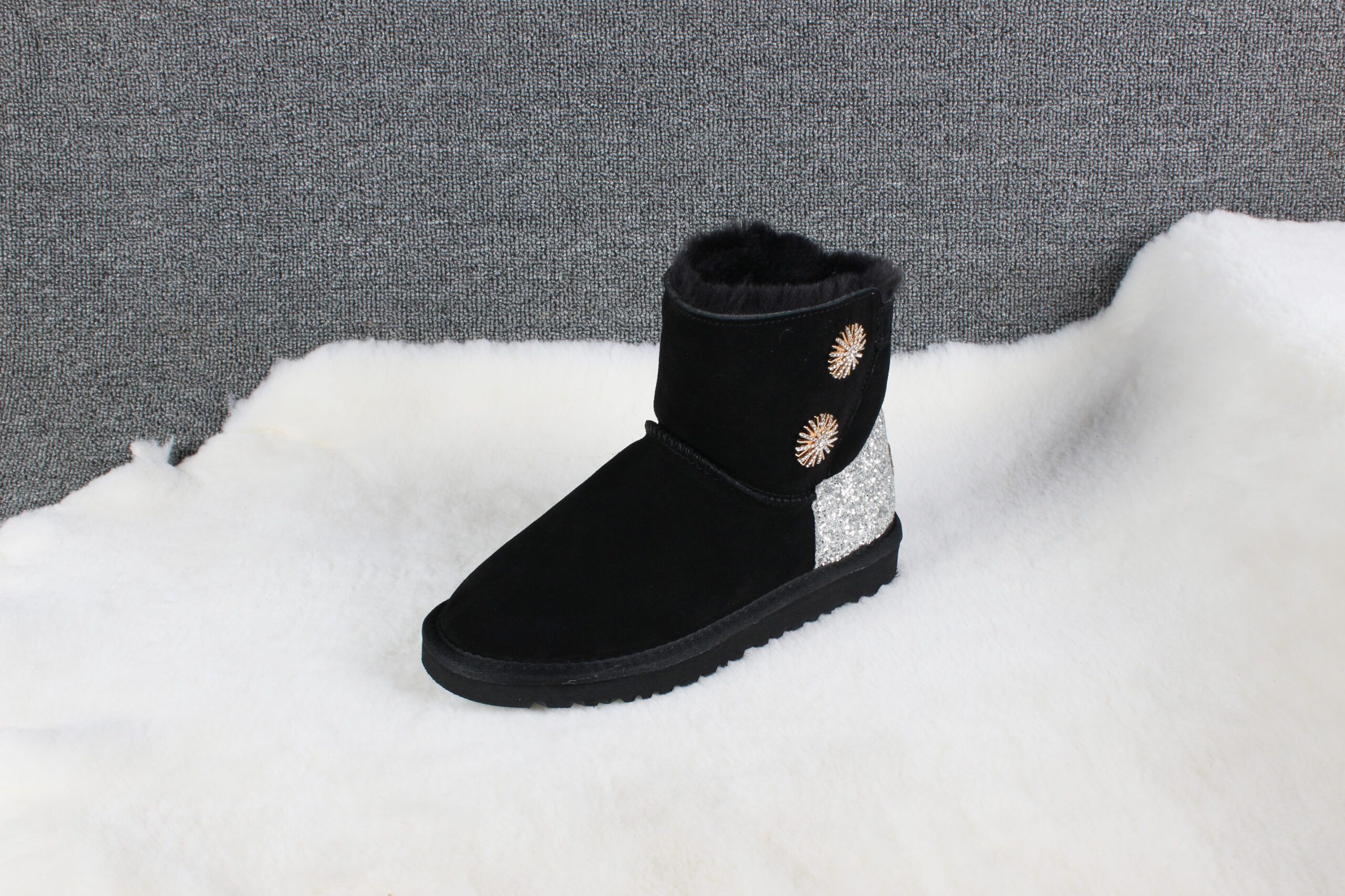 STIVALETTI IN SHEARLING - Image 18