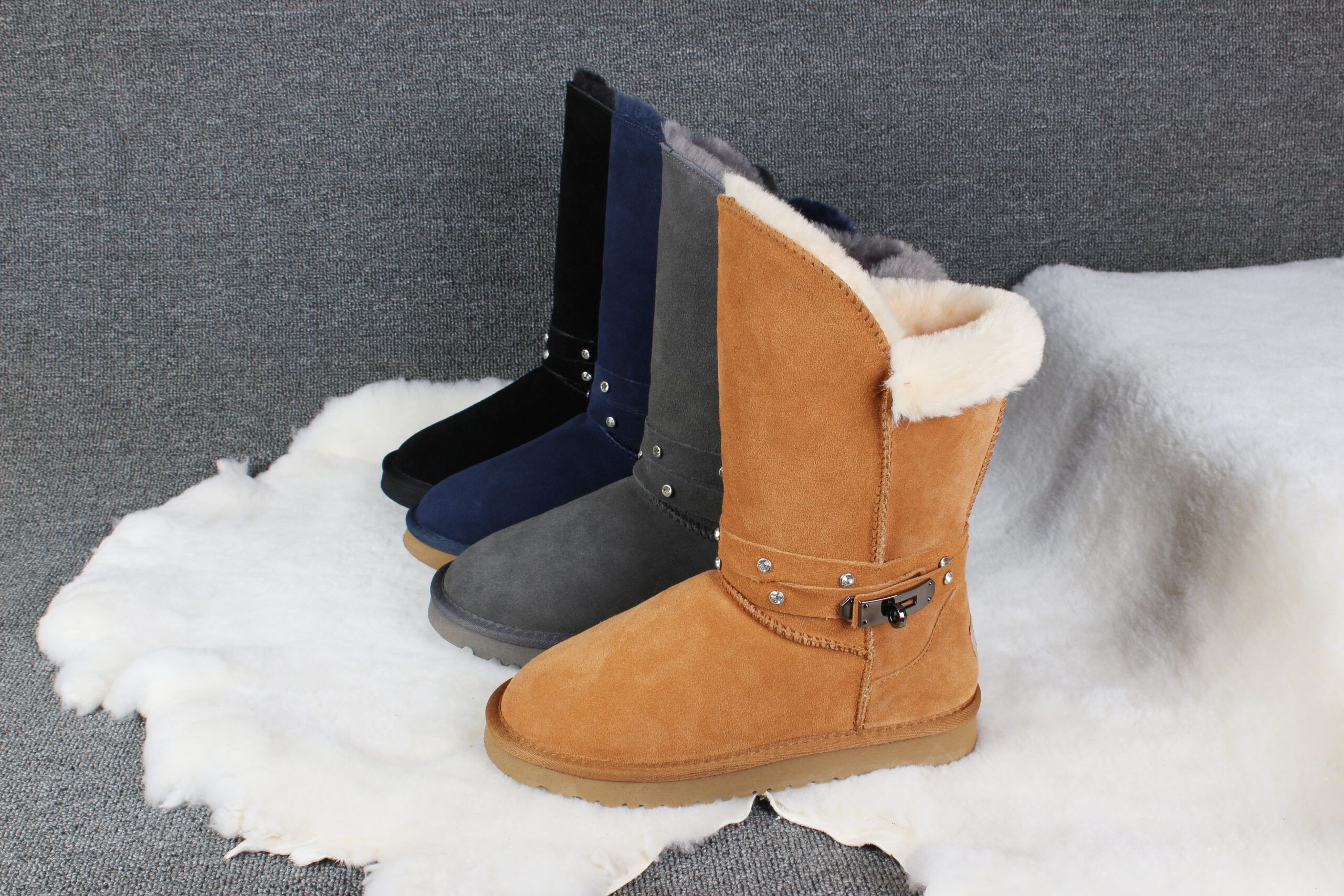 STIVALETTI IN SHEARLING - Image 26