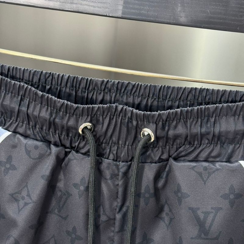 LV Shorts - Image 4