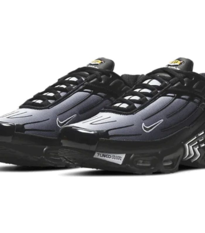 TN 3 Nike black and white