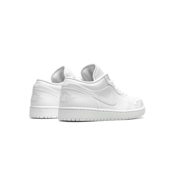 TRIPLE WHITE - Image 2