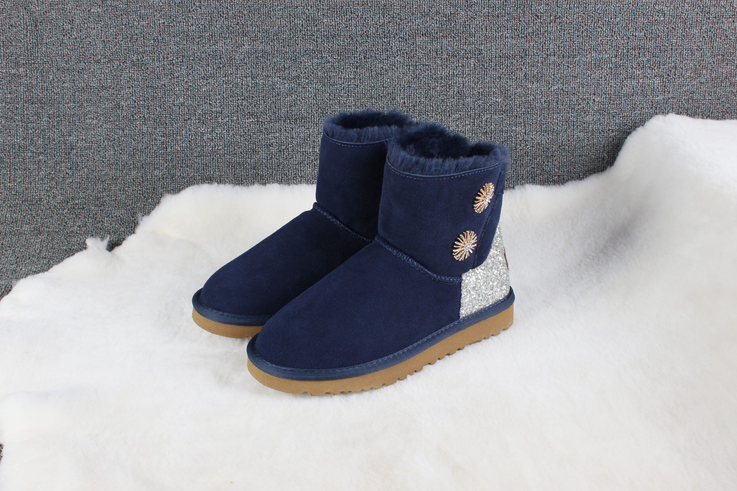 STIVALETTI IN SHEARLING - Image 15