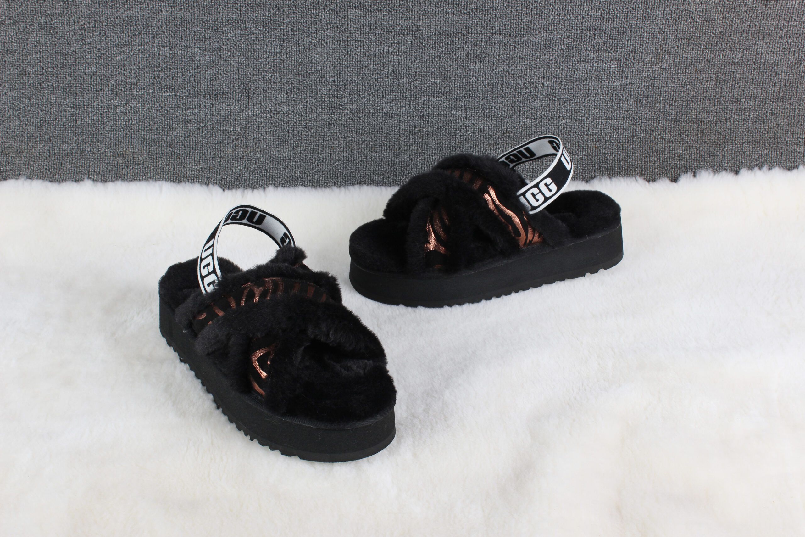 STIVALETTI IN SHEARLING - Image 17