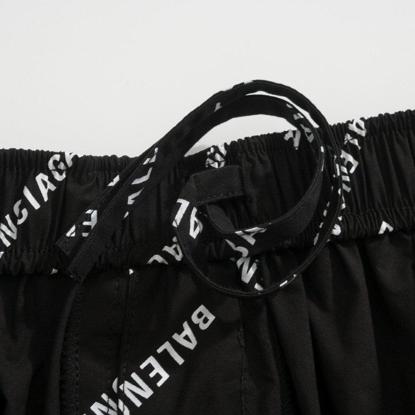 BLNCG Shorts Allover Logo Print - Image 3