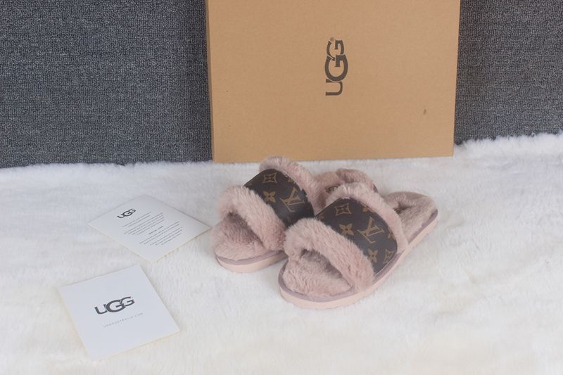 STIVALETTI IN SHEARLING - Image 21