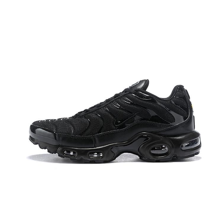 AIR MAX PLUS TN ‘TRIPLE BLACK’