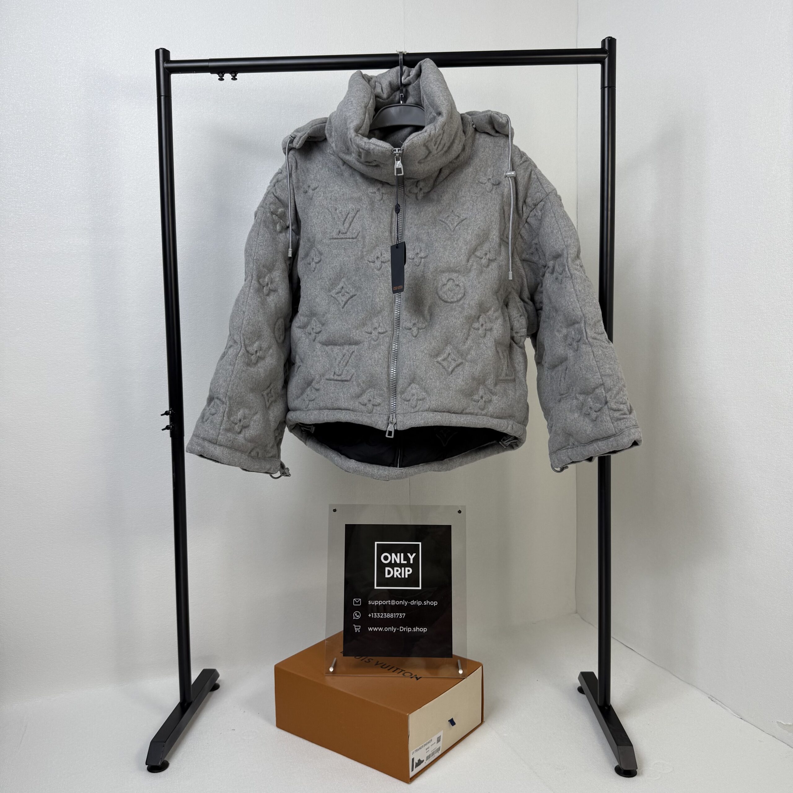 LV GREY BOYHOOD PUFFER - Image 2