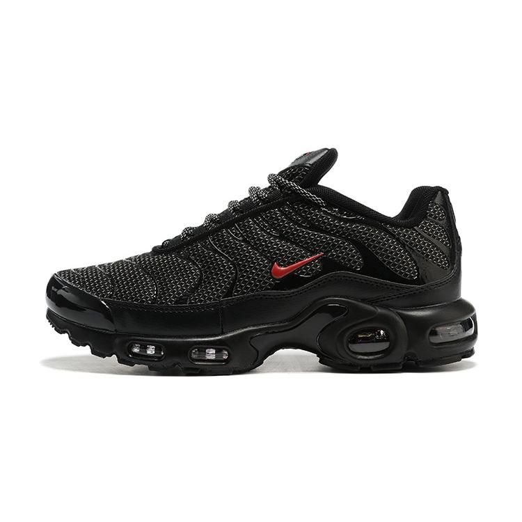 AIR MAX PLUS TN ‘METAL MESH RED’
