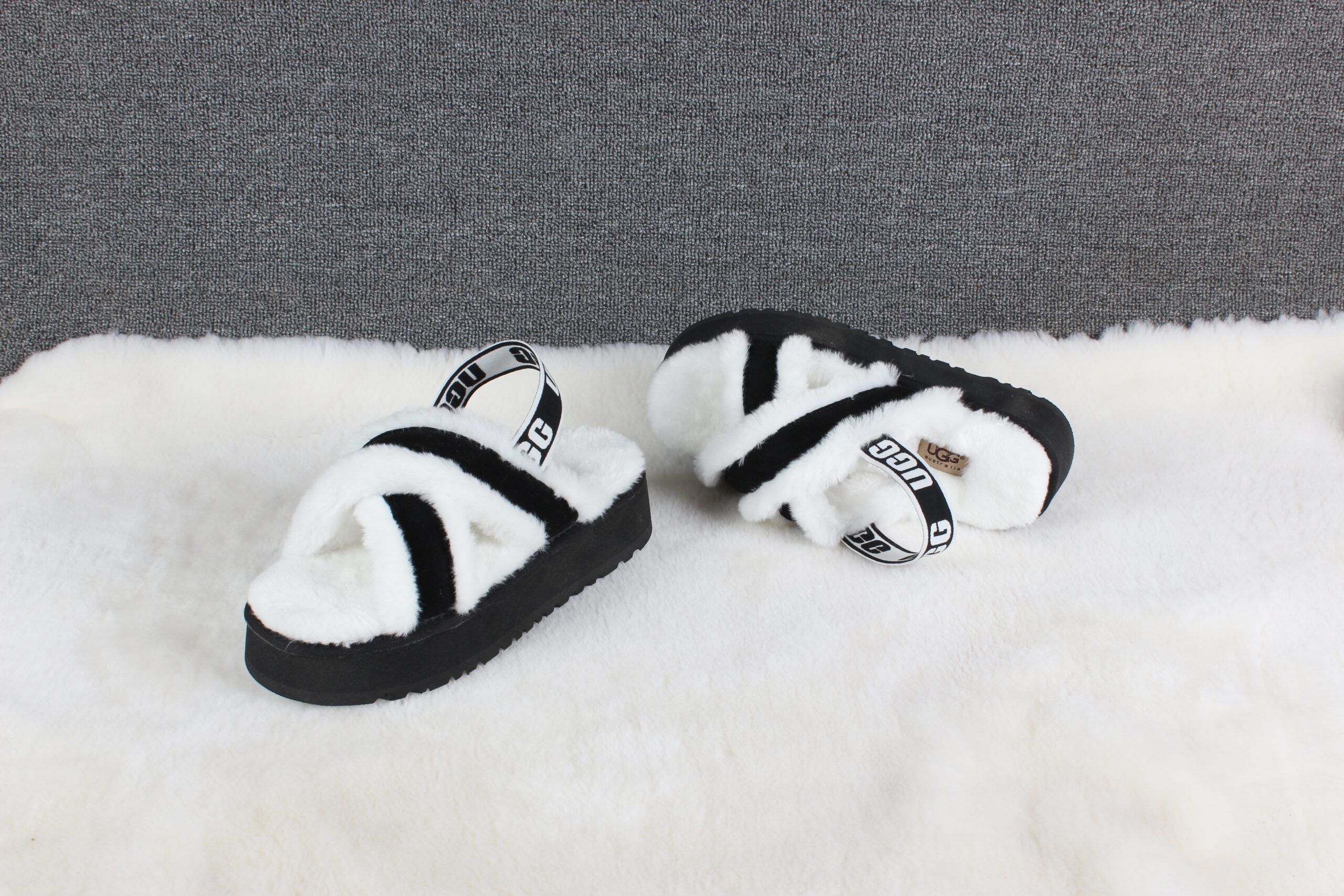 STIVALETTI IN SHEARLING - Image 22