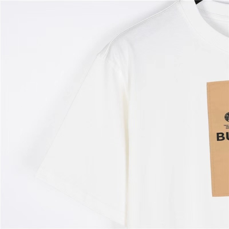 BRBRY T-shirt London England - Image 9