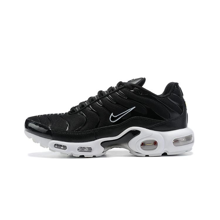 AIR MAX PLUS TN ‘BLACK WHITE’