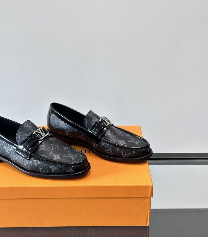 Louis Vuitton Beaubourg