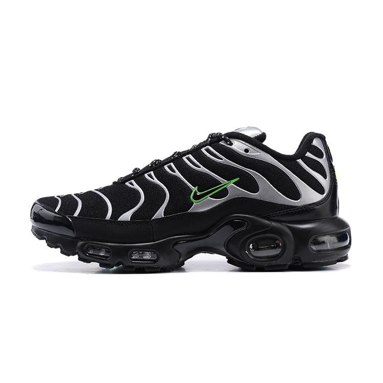 AIR MAX PLUS TN ‘METALLIC STRIKE’