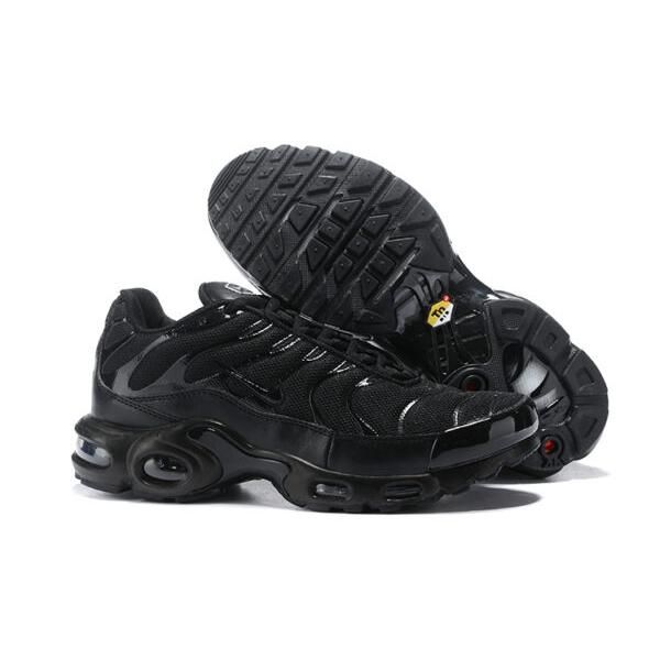 AIR MAX PLUS TN ‘TRIPLE BLACK’ - Image 2