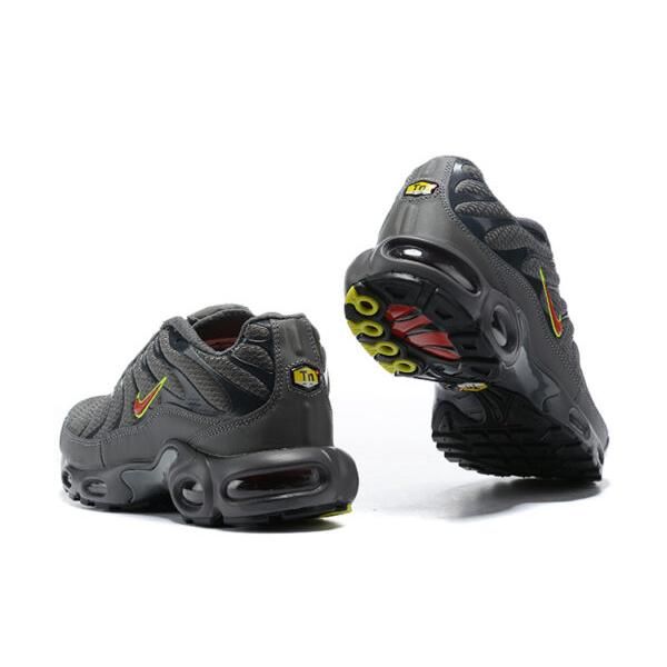 AIR MAX PLUS TN ‘TOGGLE LACING GREY’ - Image 3