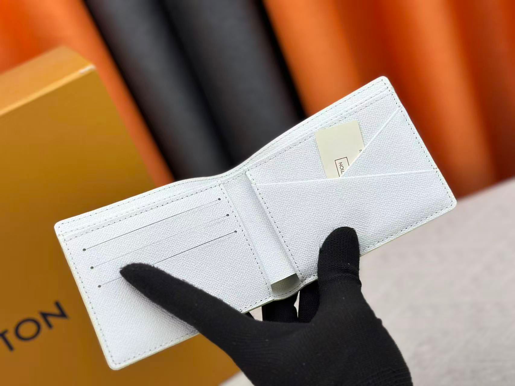 LV Wallet - Image 3