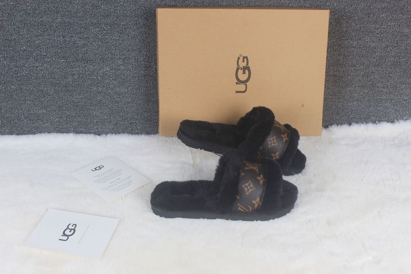STIVALETTI IN SHEARLING - Image 40