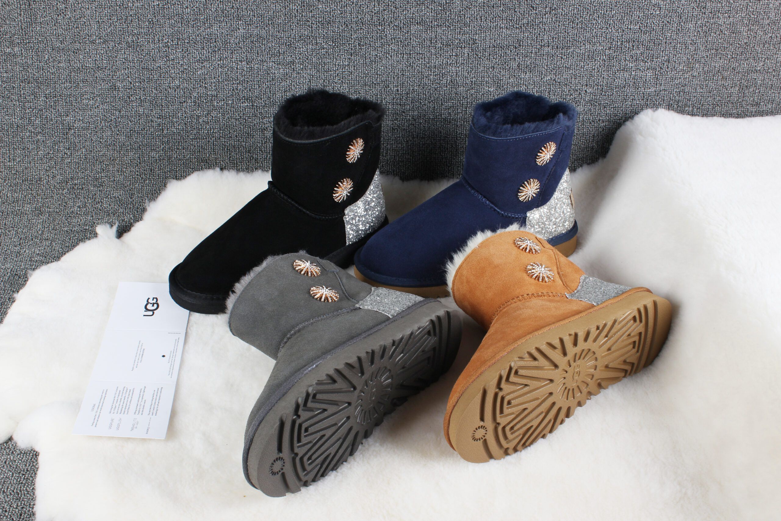 STIVALETTI IN SHEARLING