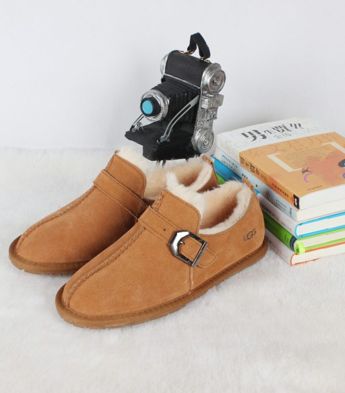 STIVALETTI IN SHEARLING