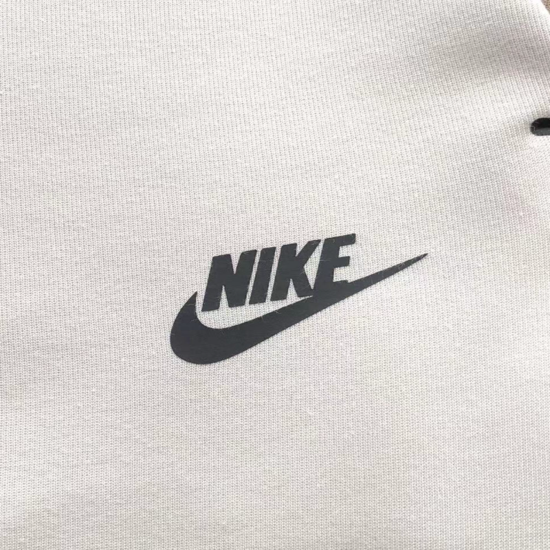 TECH FLEECE – ALMOND BROWN/WHITE (complete) - Image 6