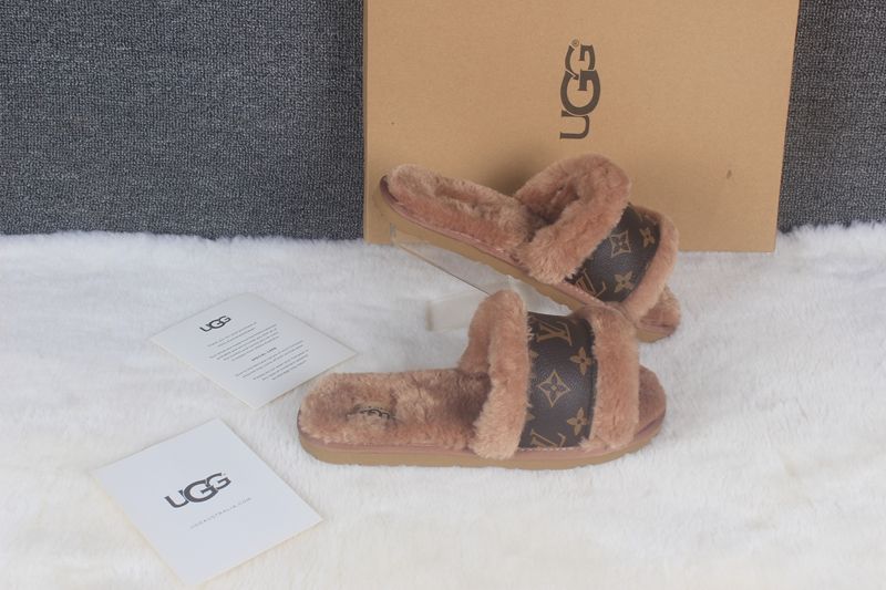 STIVALETTI IN SHEARLING - Image 12