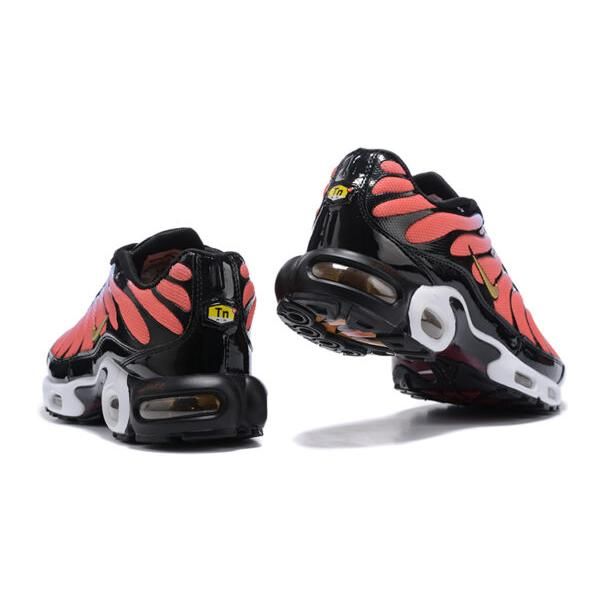 AIR MAX PLUS TN ‘SISTERHOOD’ - Image 2