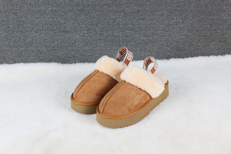 STIVALETTI IN SHEARLING - Image 16