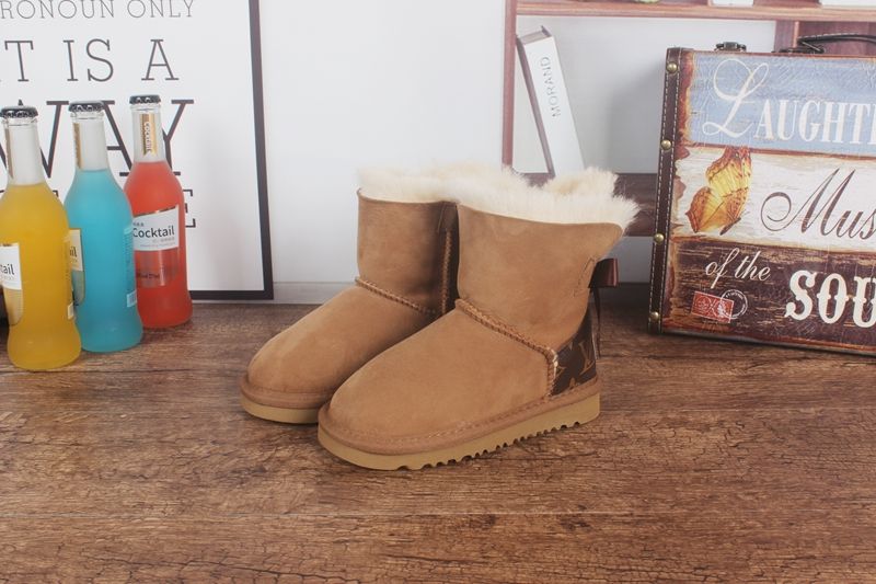 STIVALETTI IN SHEARLING