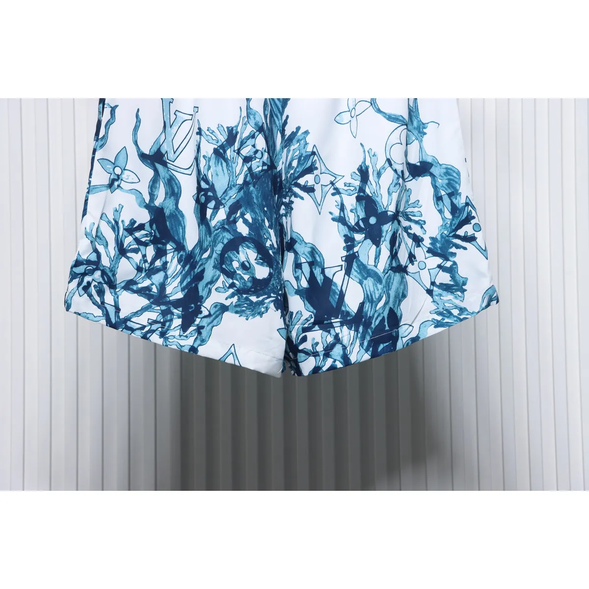 LV Coral Seagrass Printed Shorts - Image 8