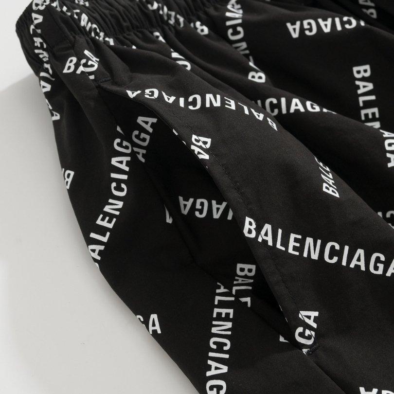 BLNCG Shorts Allover Logo Print - Image 5