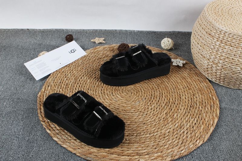 STIVALETTI IN SHEARLING - Image 30