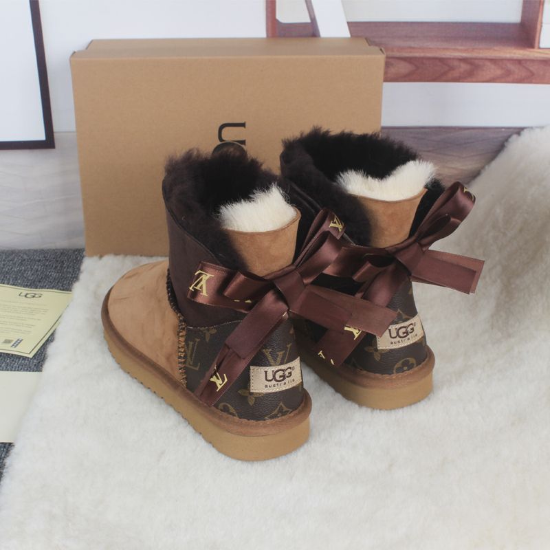 STIVALETTI IN SHEARLING - Image 44