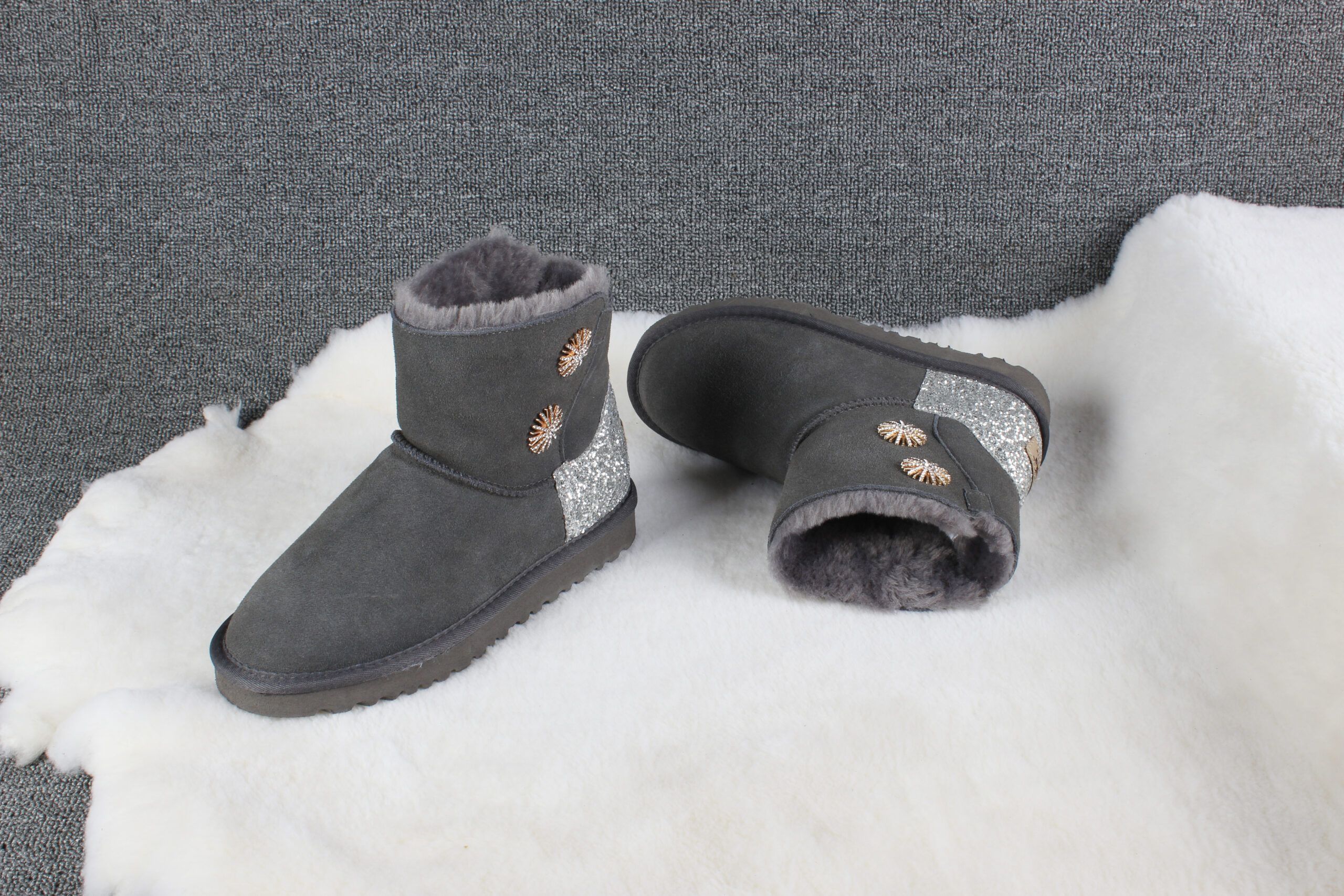 STIVALETTI IN SHEARLING - Image 25