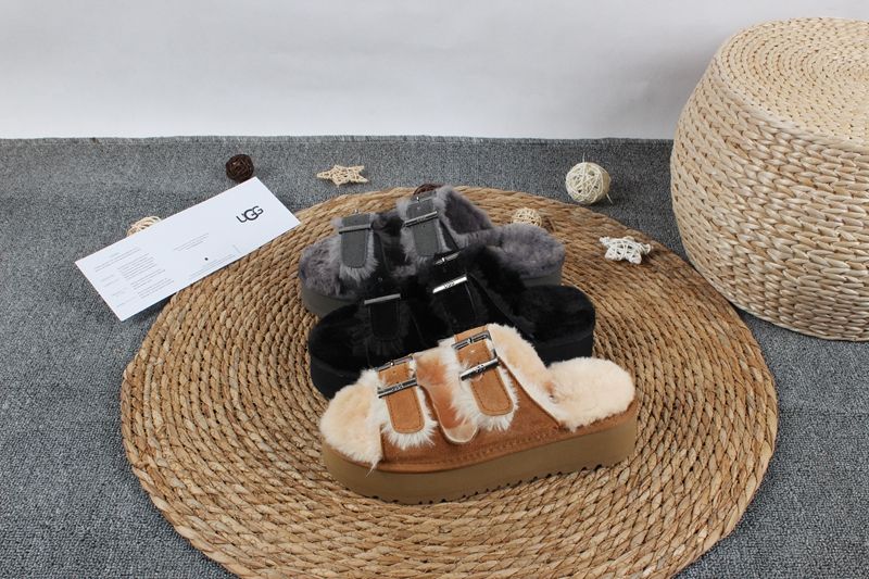 STIVALETTI IN SHEARLING - Image 34