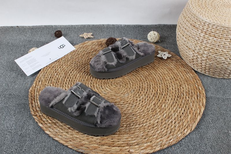 STIVALETTI IN SHEARLING - Image 25