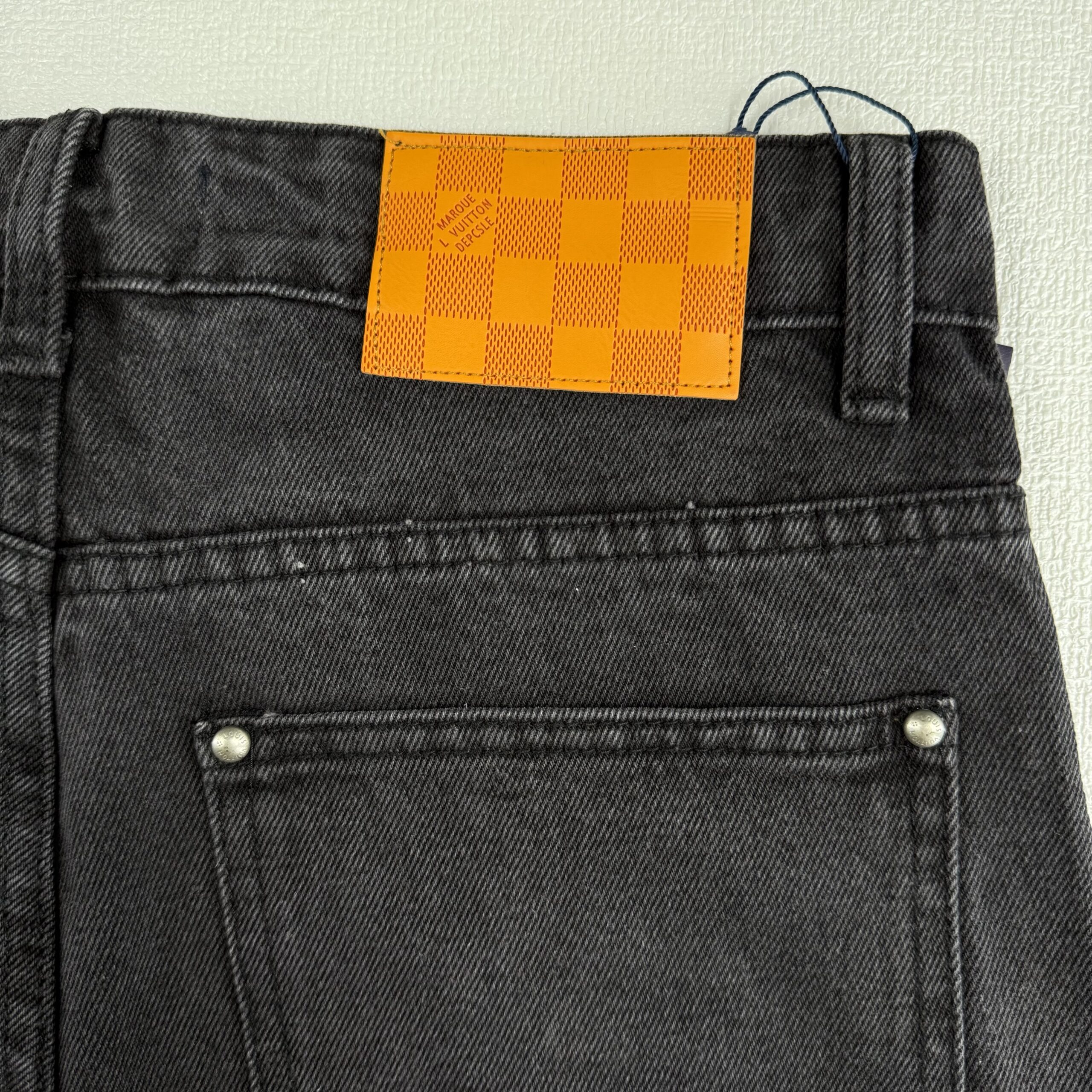 LV Jeans LV078 - Image 6