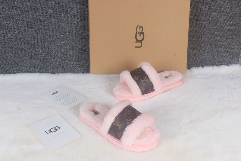 STIVALETTI IN SHEARLING - Image 17