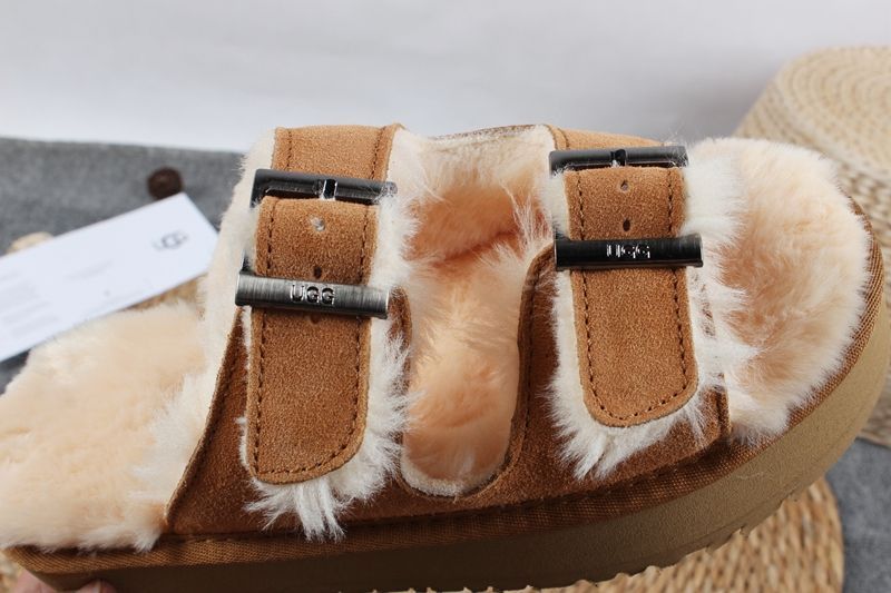 STIVALETTI IN SHEARLING - Image 21