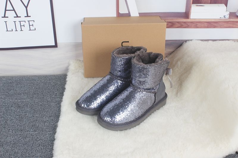 STIVALETTI IN SHEARLING