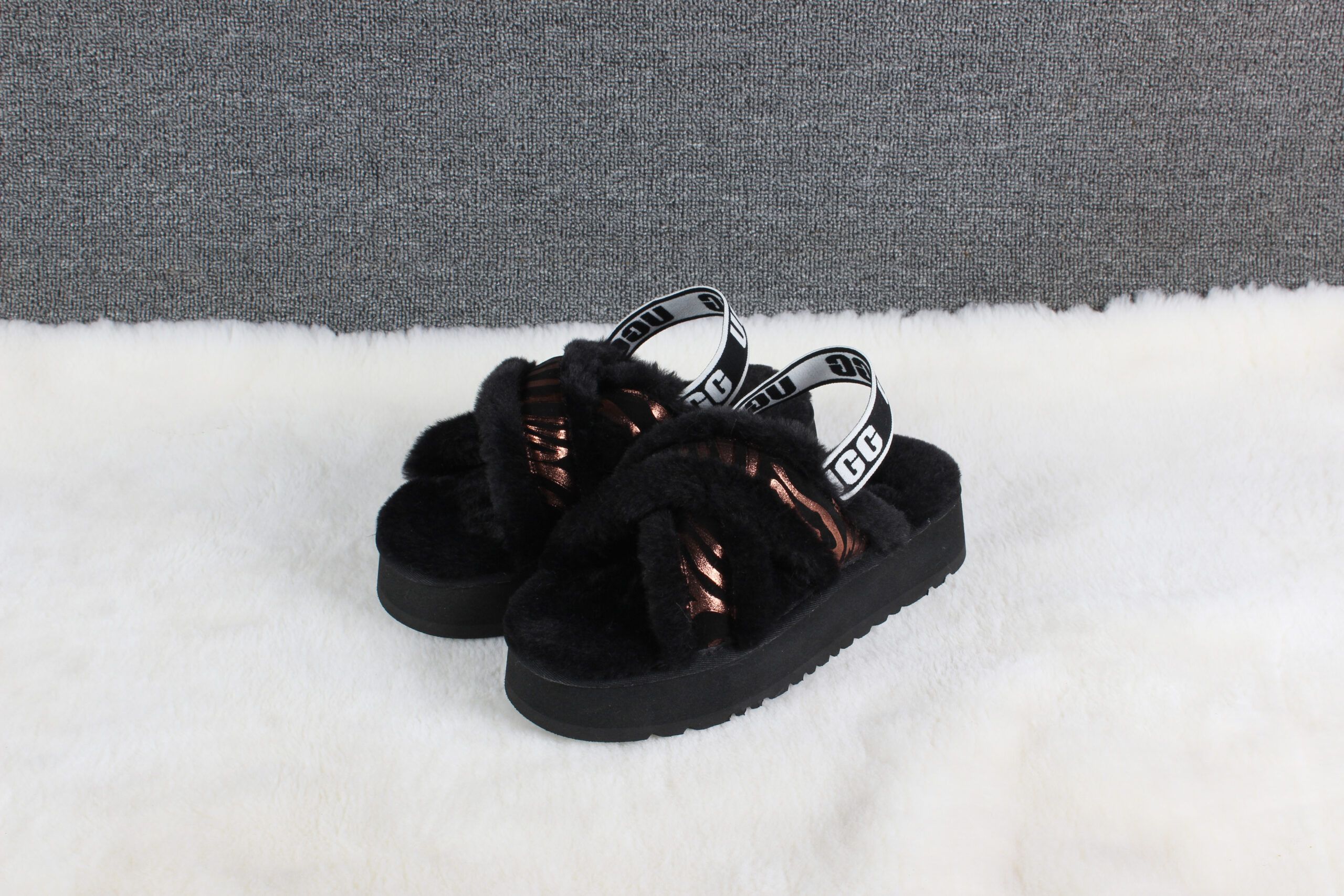 STIVALETTI IN SHEARLING - Image 16