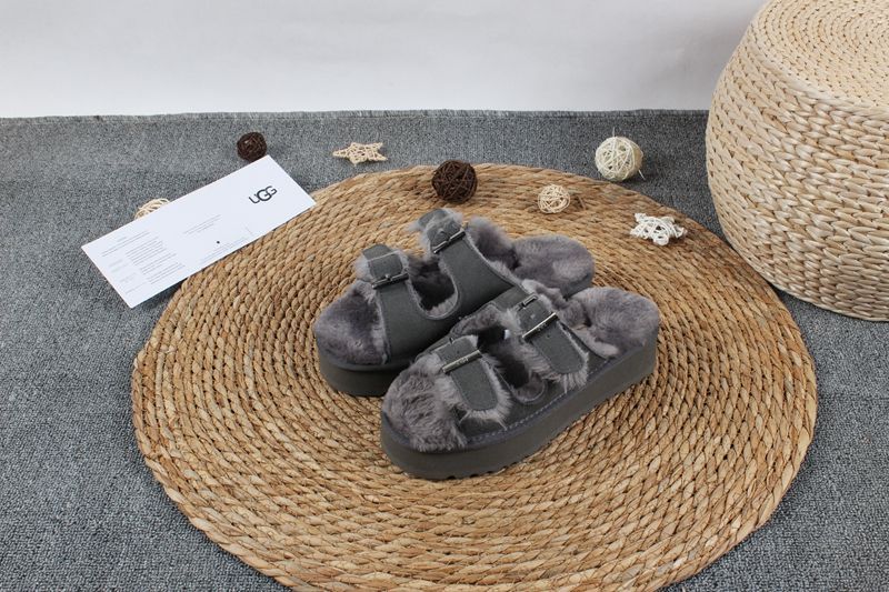 STIVALETTI IN SHEARLING - Image 24