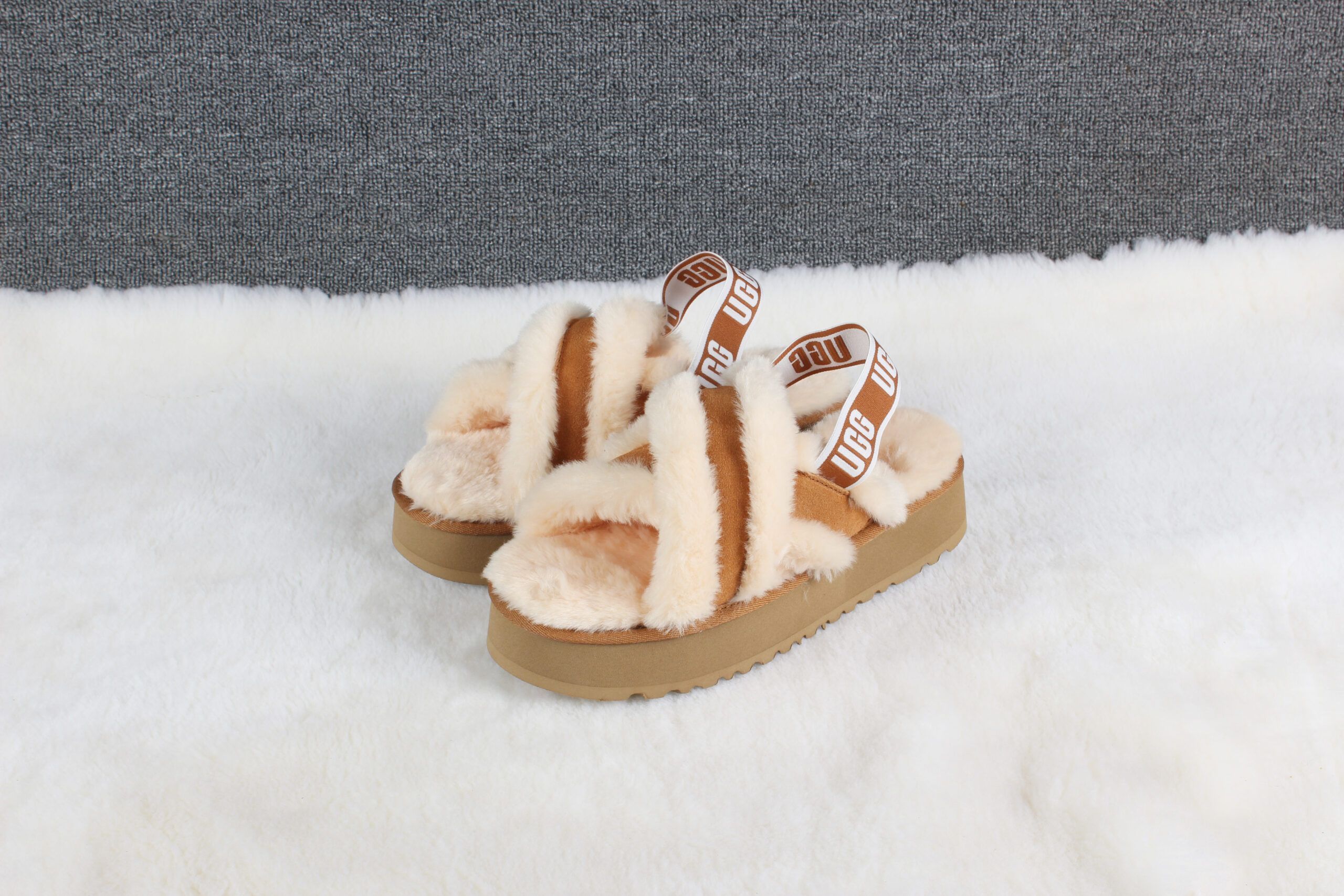 STIVALETTI IN SHEARLING - Image 24