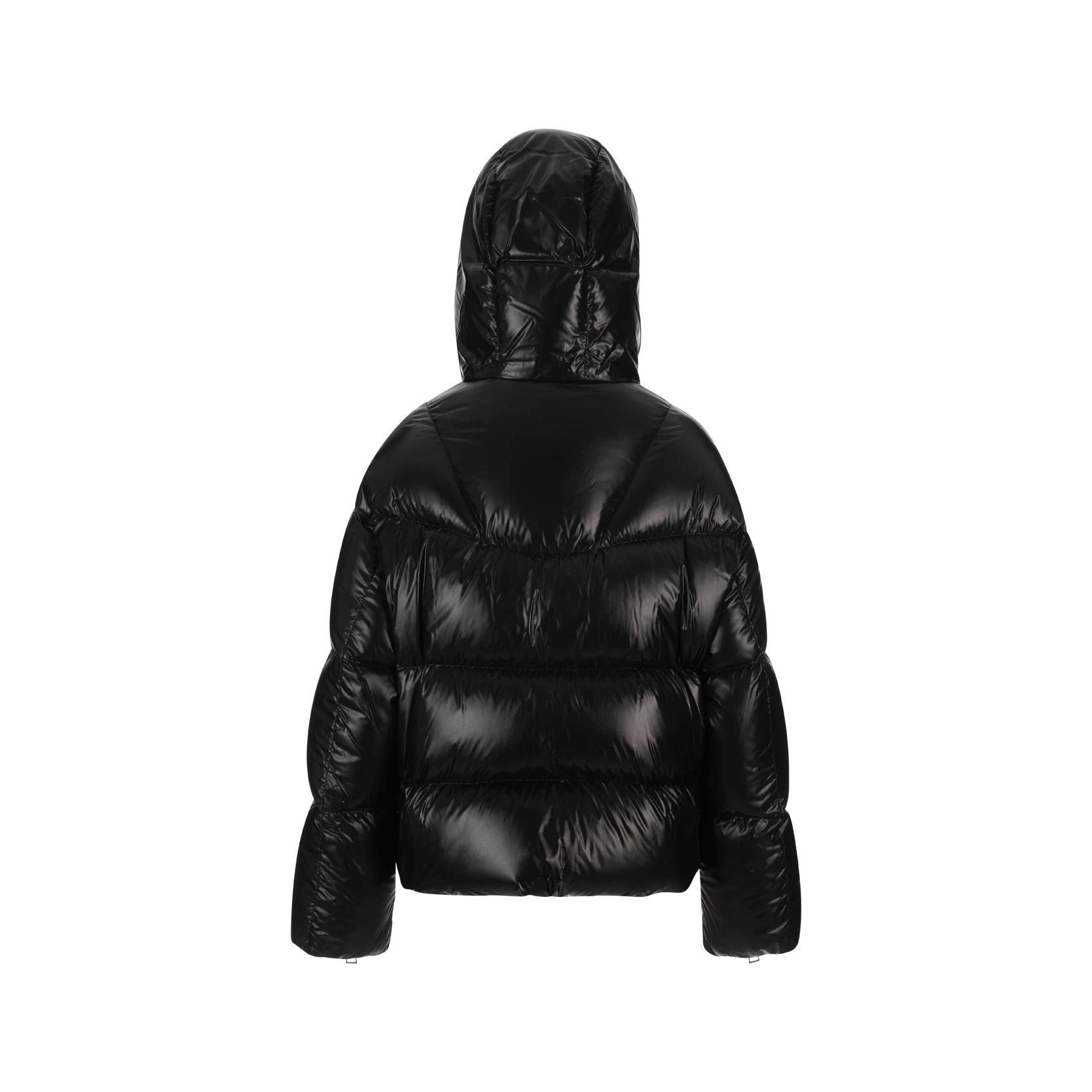MNCLR WOMAN - Image 2
